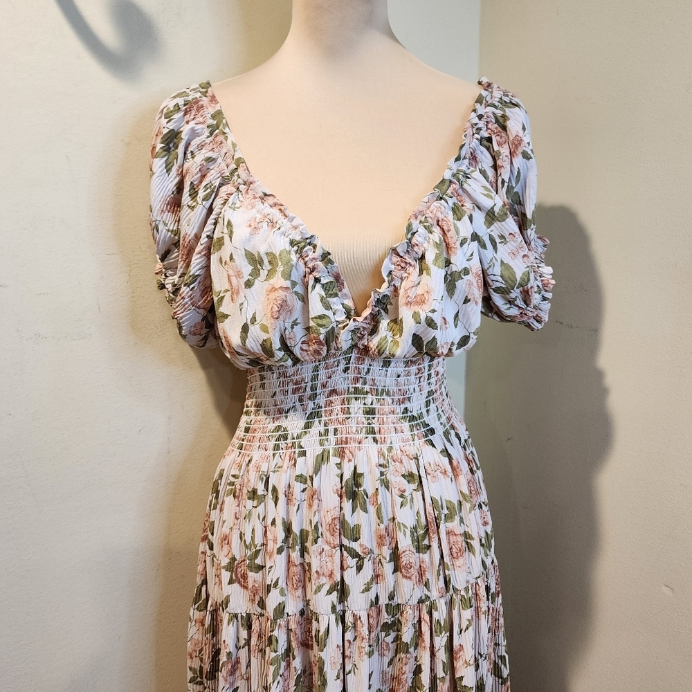 O.P.T Smocked Floral Maxi Dress in Blush & Leaf Green Sz S - Picture 9 of 13